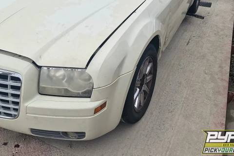 Photo of 2005 Chrysler 300