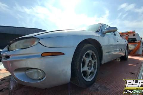 Photo of 2002 Oldsmobile Aurora