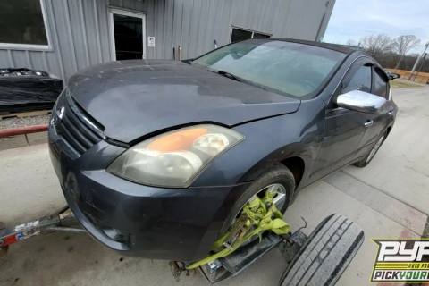 Photo of 2009 Nissan Altima