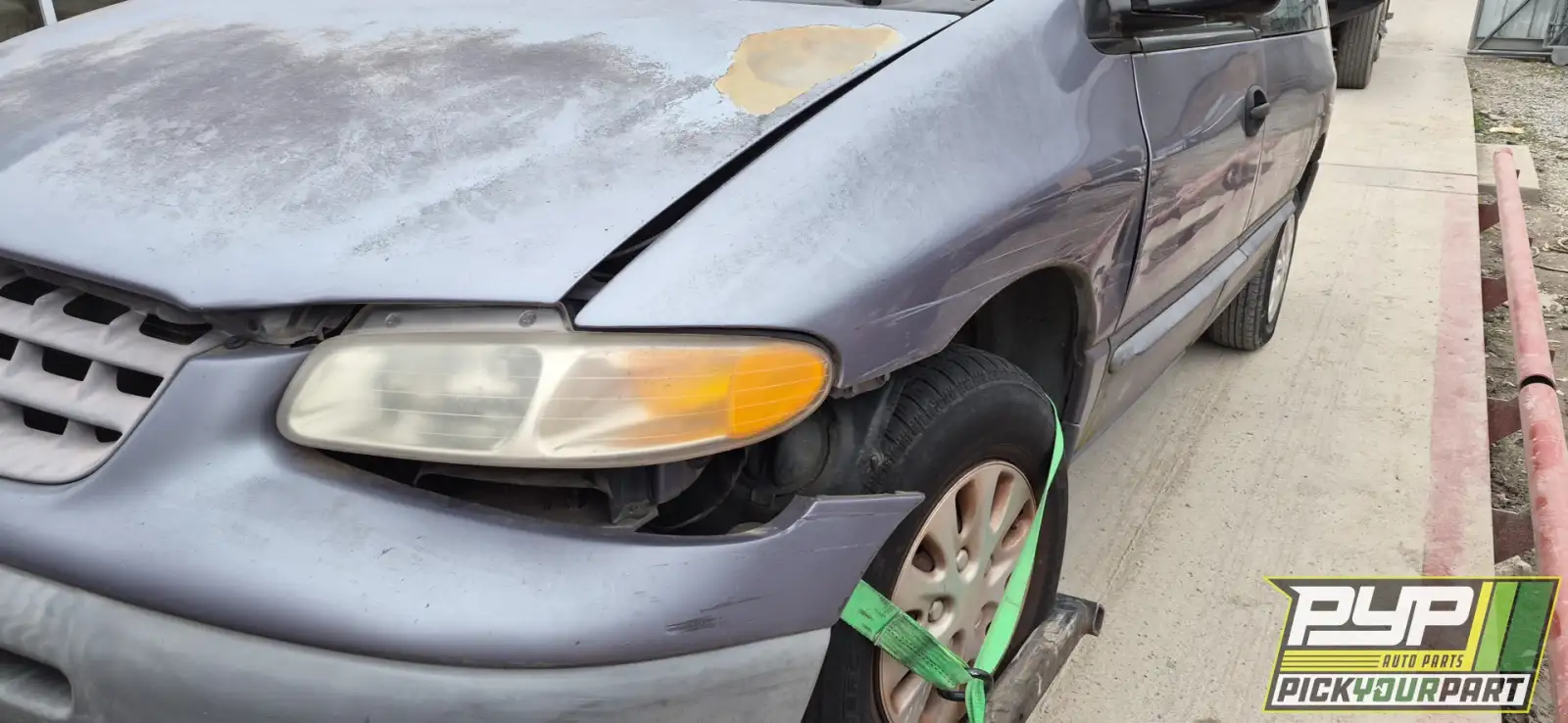 Photo of 1997 Plymouth Voyager
