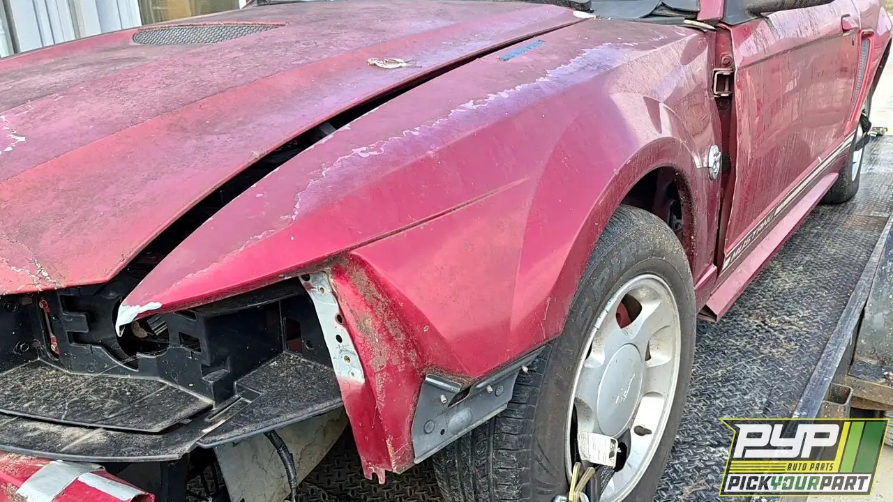 Photo of 2000 Ford Mustang