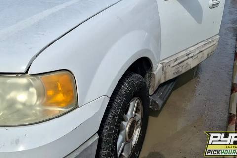 Photo of 2003 Ford Expedition