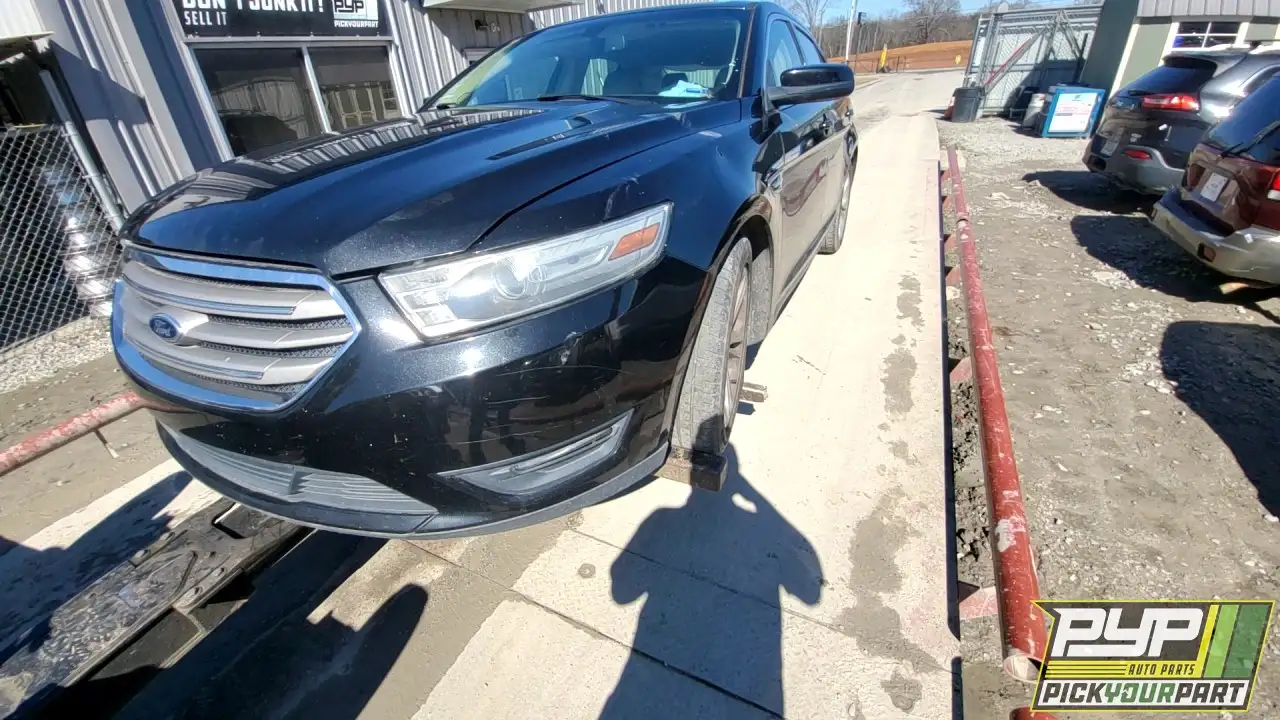 Photo of 2013 Ford Taurus