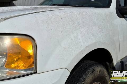 Photo of 2004 Ford Expedition