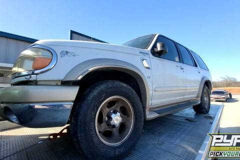 Photo of 2000 Ford Explorer