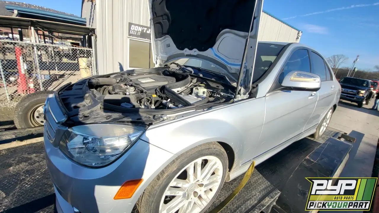Photo of 2009 Mercedes-Benz C300
