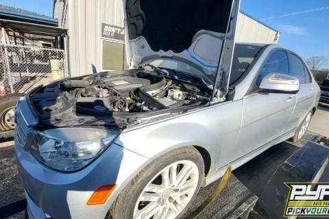 Photo of 2009 Mercedes-Benz C300