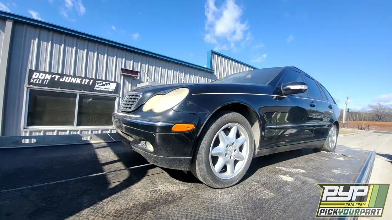 Photo of 2002 Mercedes-Benz C320