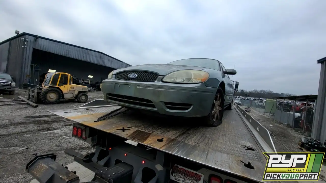 Photo of 2006 Ford Taurus