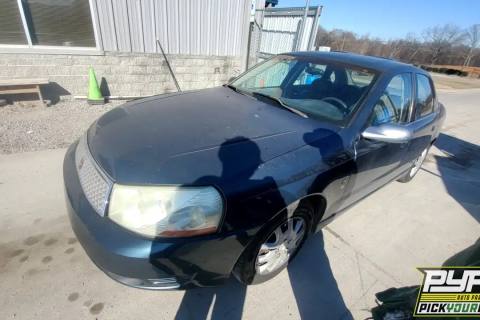 Photo of 2003 Saturn L200