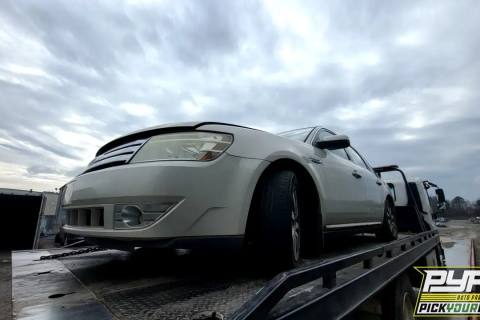 Photo of 2008 Ford Taurus