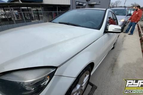 Photo of 2011 Mercedes-Benz C300
