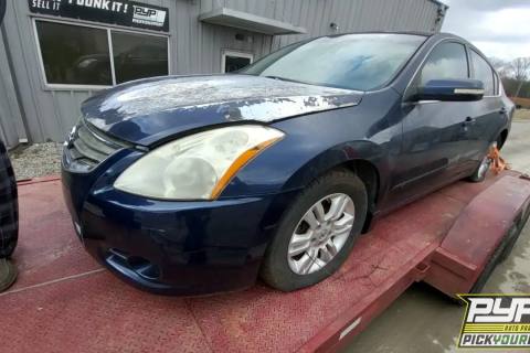 Photo of 2010 Nissan Altima