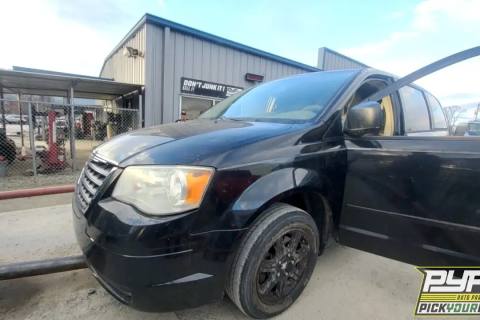 Photo of 2008 Chrysler Town & Country