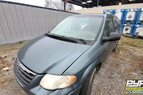 Photo of 2007 Chrysler Town & Country