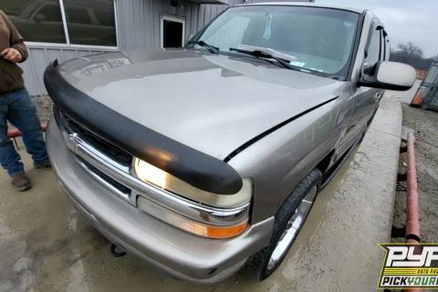 Photo of 2001 Chevrolet Suburban 1500