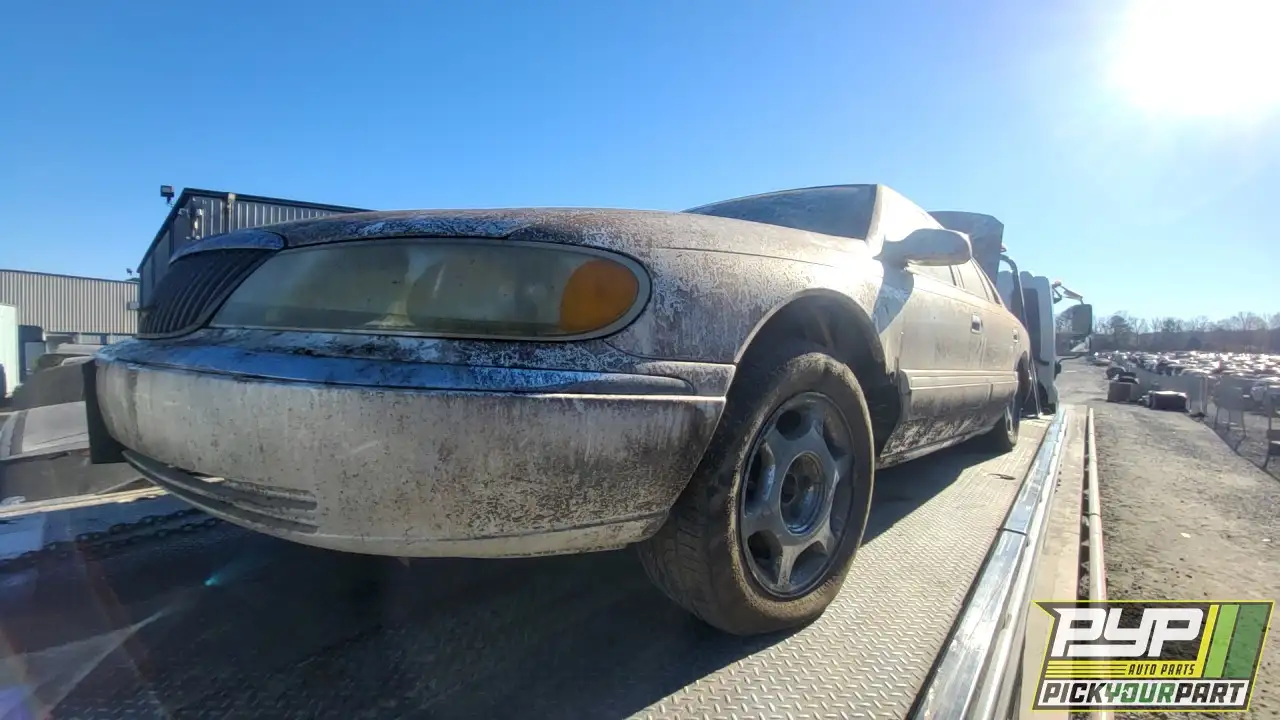 Photo of 2000 Lincoln Continental