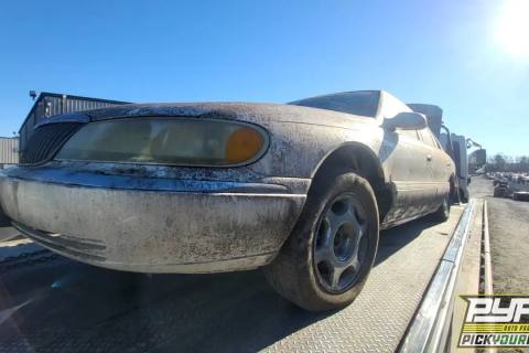 Photo of 2000 Lincoln Continental