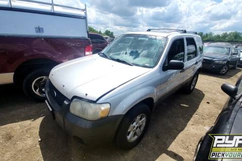 Photo of 2005 Ford Escape