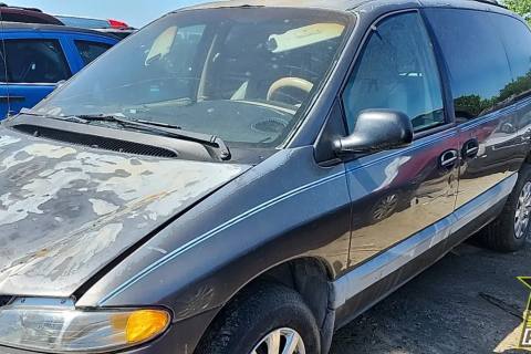 Photo of 1998 Dodge Grand Caravan