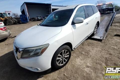 Photo of 2014 Nissan Pathfinder