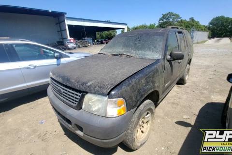 Photo of 2004 Ford Explorer