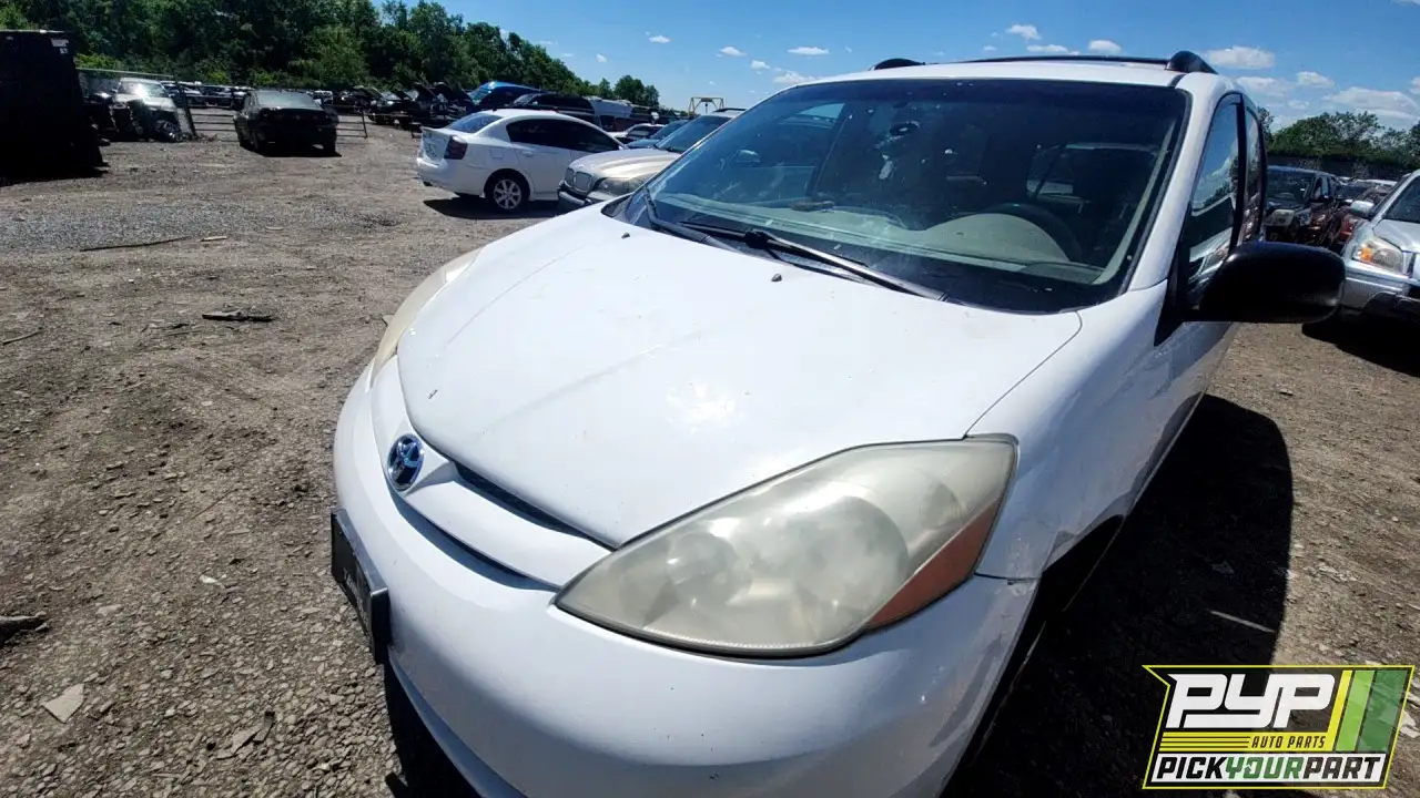 Photo of 2008 Toyota Sienna