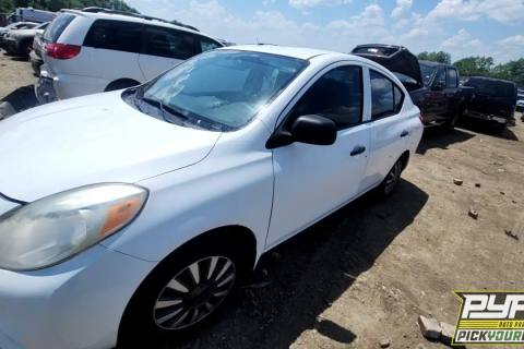 Photo of 2012 Nissan Versa