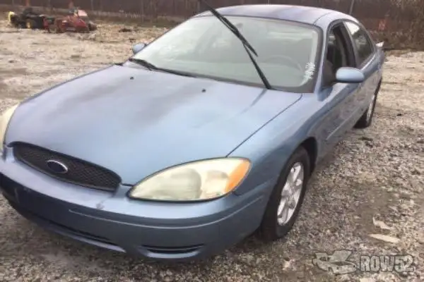 Photo of 2006 Ford Taurus