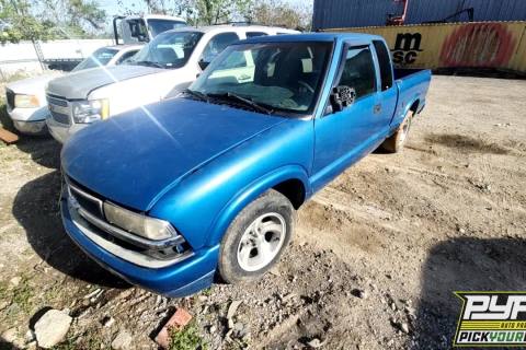Photo of 2000 Chevrolet S10