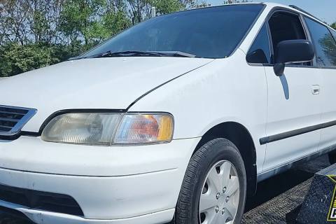 Photo of 1998 Isuzu Oasis
