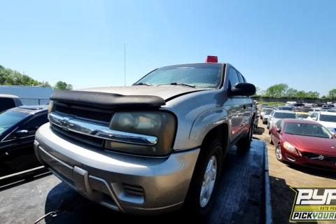 Photo of 2002 Chevrolet Trailblazer