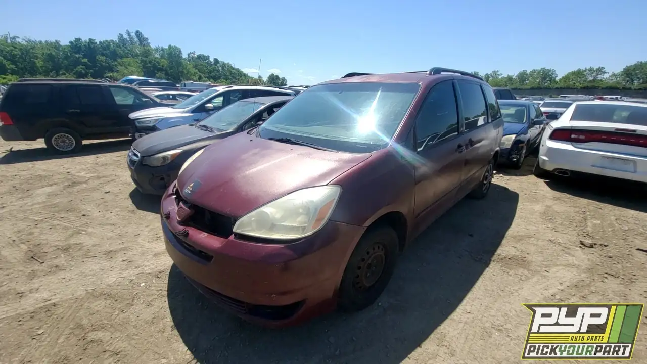 Photo of 2005 Toyota Sienna
