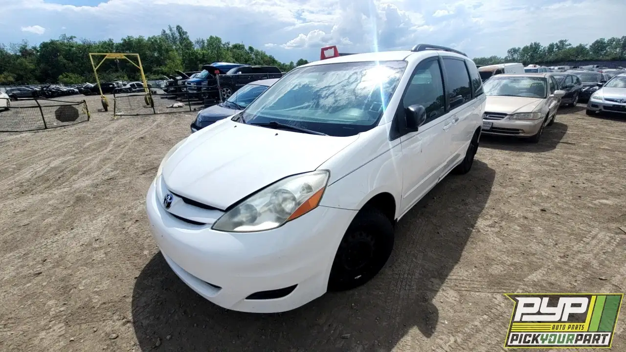 Photo of 2006 Toyota Sienna