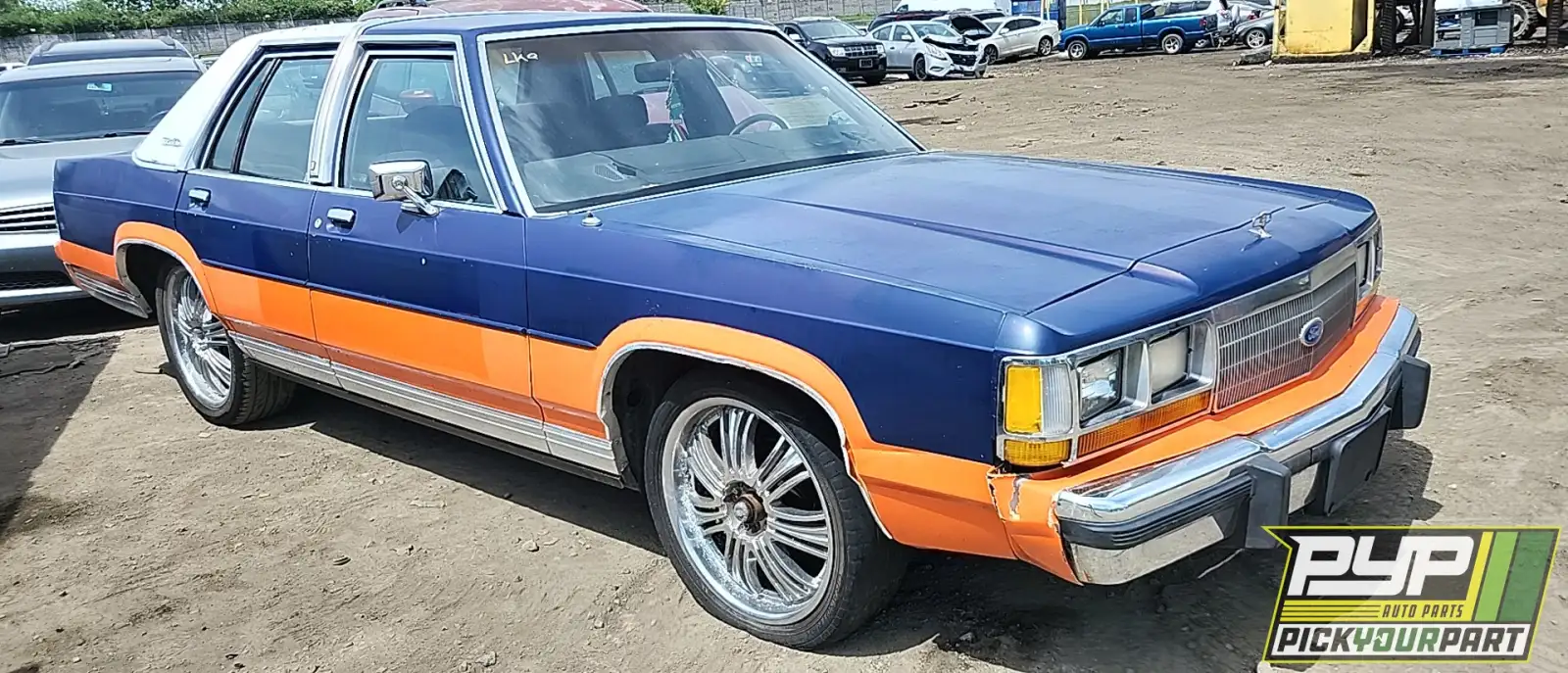 Photo of 1988 Ford Ltd Crown Victoria