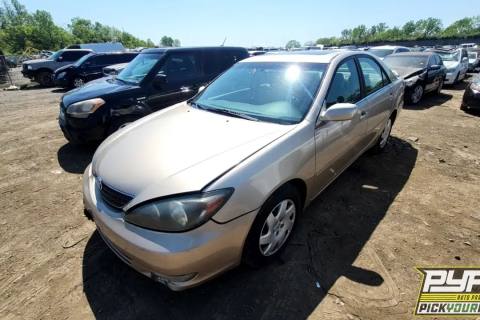 Photo of 2003 Toyota Camry
