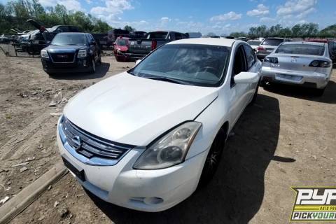Photo of 2011 Nissan Altima