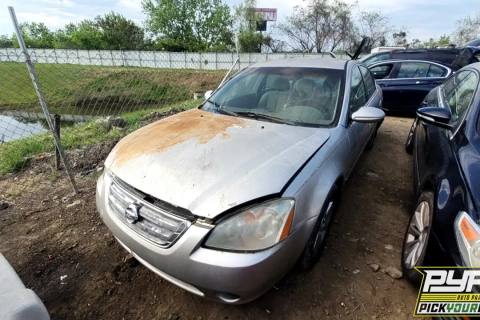 Photo of 2002 Nissan Altima