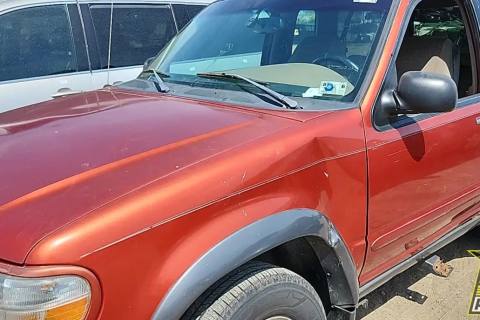 Photo of 1999 Ford Explorer