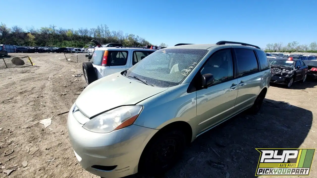Photo of 2008 Toyota Sienna