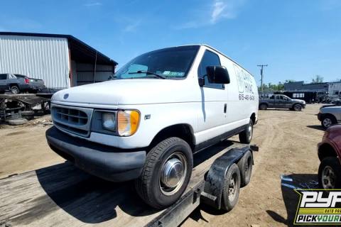 Photo of 2002 Ford E-250 Econoline