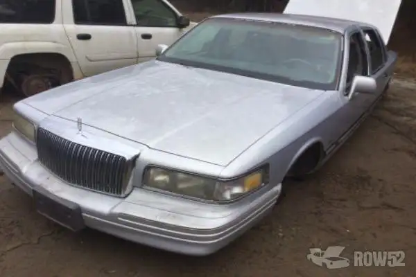 Photo of 1995 Lincoln Town Car