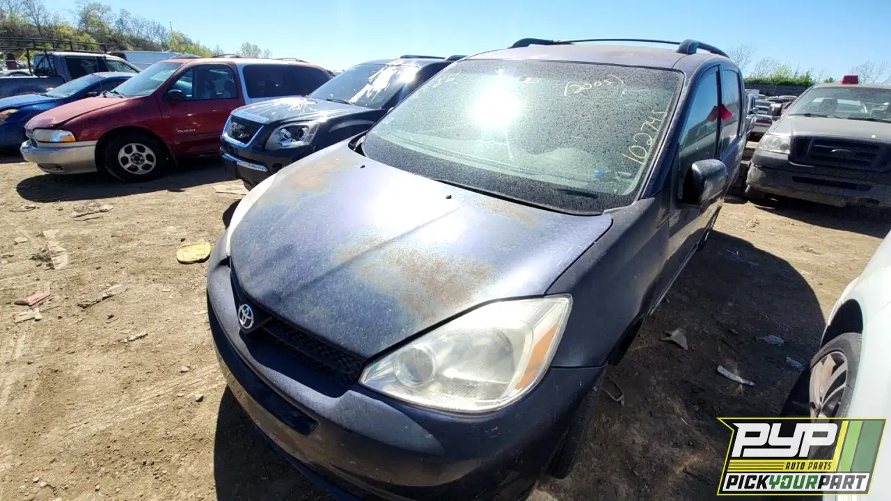 Photo of 2005 Toyota Sienna