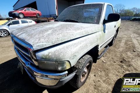 Photo of 2001 Dodge Ram 1500