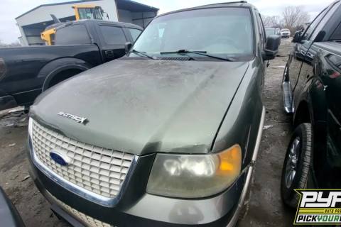 Photo of 2003 Ford Expedition