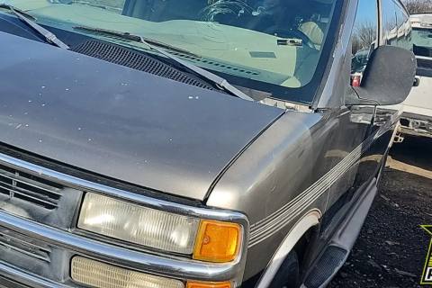 Photo of 1999 Chevrolet Express 1500