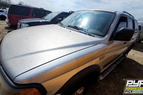 Photo of 2002 Mitsubishi Montero Sport