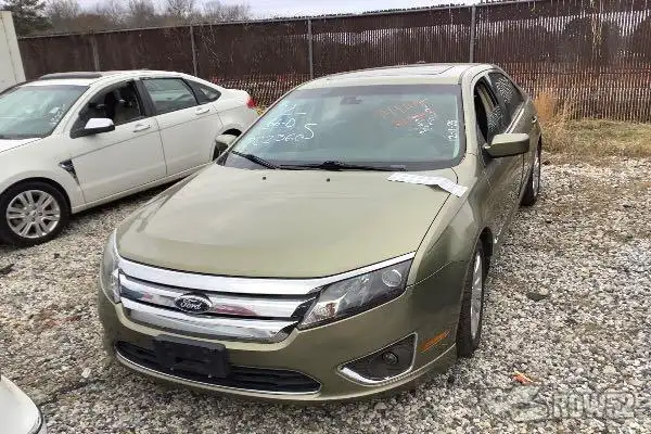 Photo of 2012 Ford Fusion Hybrid