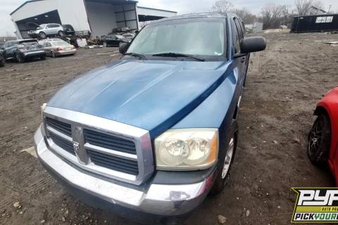 Photo of 2005 Dodge Dakota