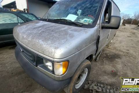 Photo of 2003 Ford E-250